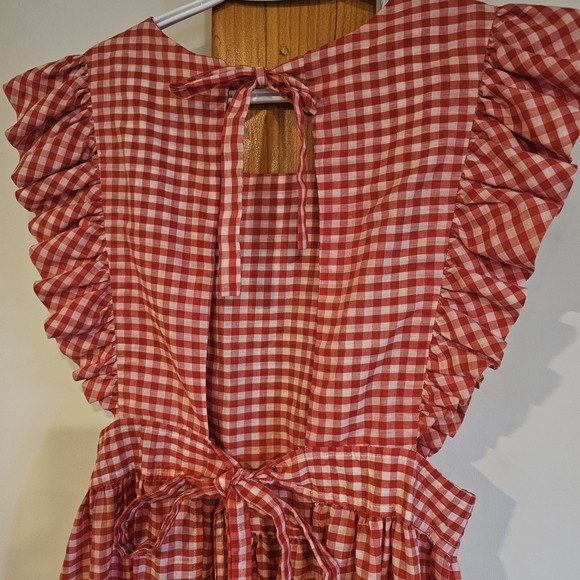 Gingham Ruffled Kitchen Apron in Red - Picture 1 of 7